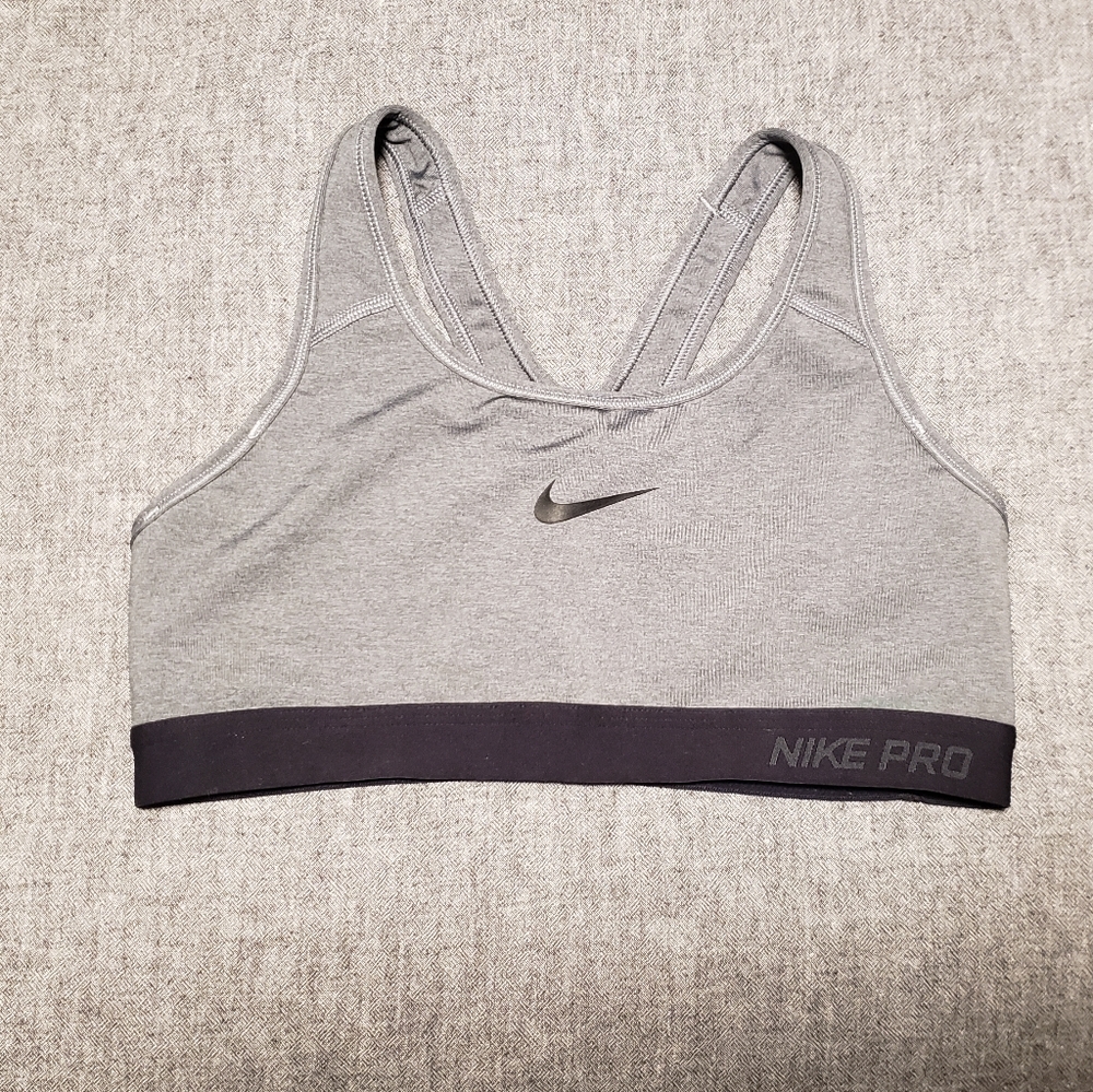 NWOT Nike Pro Dri-Fit Sports Bra - Size M